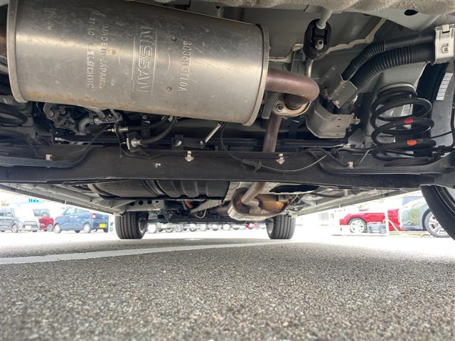 セレナ1.2 e-POWER ハイウェイスターV