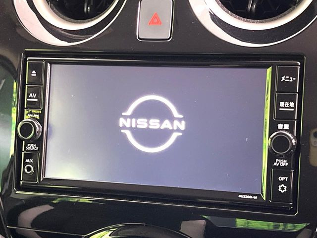 �y�����i�r�z�l�C�̏����i�r�𑕔����Ă���܂��B�i�r�̎g���₷���͂������A�I�[�f�B�I�@�\���[��!�L�����v�◷�s�͂������A�ʋ΂┃�����ȂǕ��i�̃h���C�u���y�����Ȃ�͂���