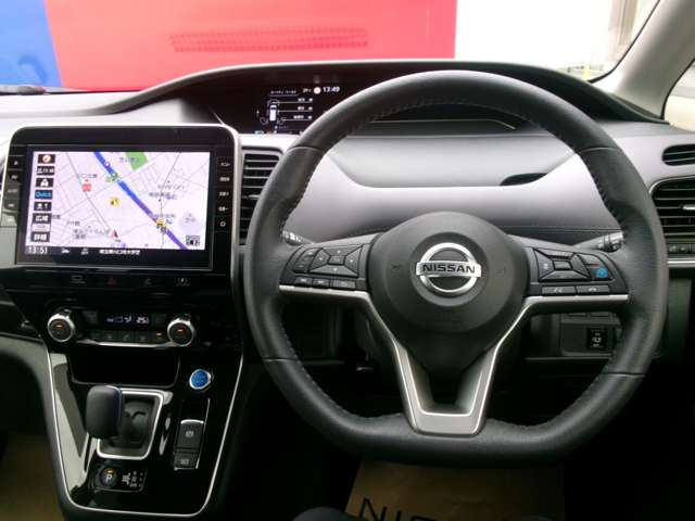 セレナ1.2 e-POWER ハイウェイスターV