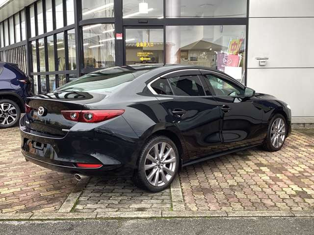 MAZDA3セダン2.0 20S Lパッケージ