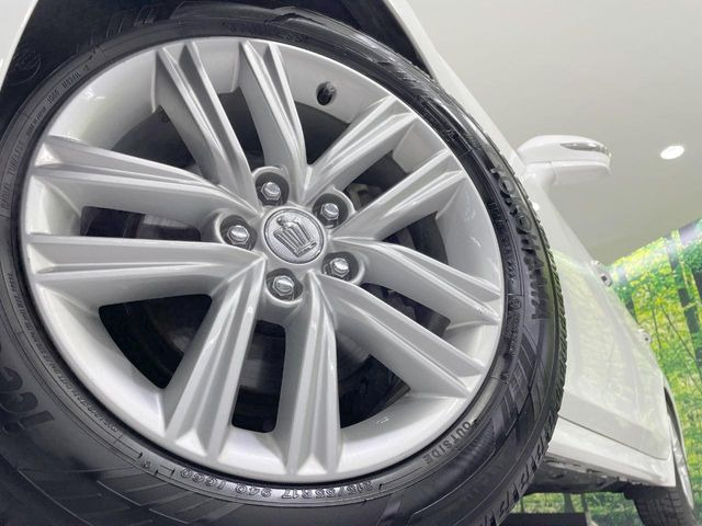 �y����17�C���`�A���~�z�C�[���z�O�ςɃ}�b�`���������A���~�z�C�[���𑕒����Ă���܂��B�e��ЊO�A���~�z�C�[����A�X�^�b�h���X�^�C�����戵�����Ă���܂��B���񂲑��k����������