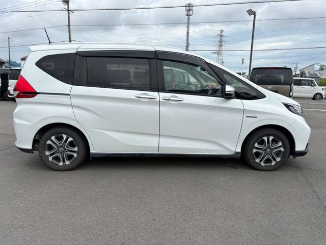 フリード1.5 ハイブリッド クロスター ホンダセンシング