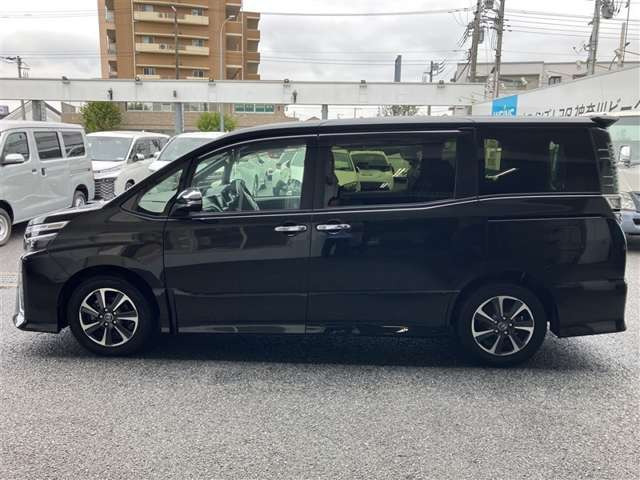 ヴォクシー2.0 ZS 煌