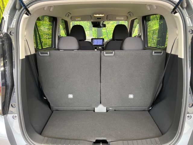 普段のお買い物や通勤、送迎等に十分な荷室スペースを確保しております。セカンドシートを倒すと、大きな荷物の積載も可能です♪