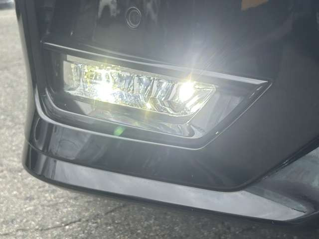 セレナ1.2 e-POWER ハイウェイスターV