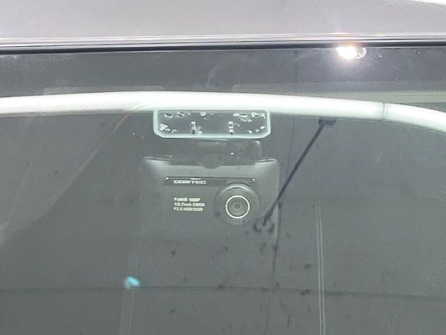 【ドライブレコーダー】ドライブレコーダー装備!走行中はもちろん、あおり運転や事故に遭遇した際、映像で記録し、万一のリスクに備えます。※記録用SDカードはお客様ご自身でご準備いただく必要があります。