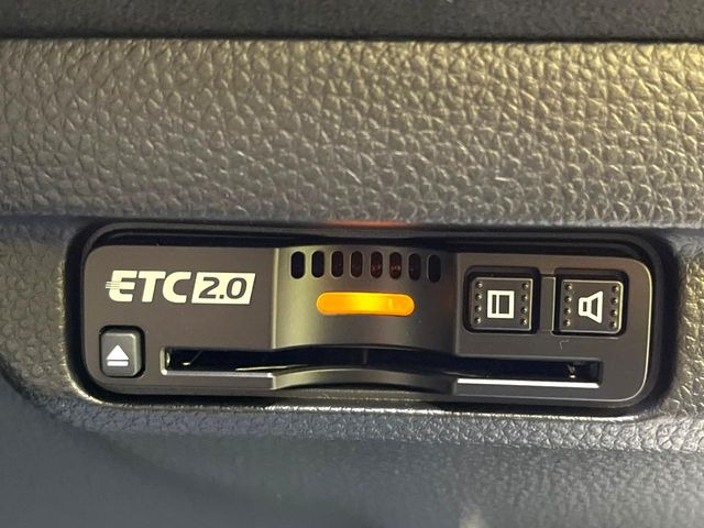 【ETC】高速道路の料金所をストレスなく通過!話題のスポットやサービスエリアに多い「スマートIC」利用時は必須のアイテムです。当店でセットアップを実施、ご納車当日からすぐにご利用いただけます!