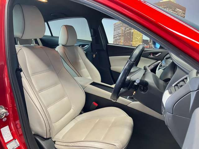 �^�]�Ȃ��L�X�Ƃ��Ă���^�]���₷�������������Ă��܂��������N���[�j���O�����{�ς݂ł��B