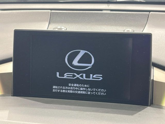 NX200t Fスポーツ
