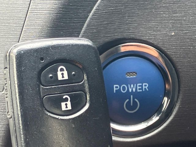 プリウス1.8 L