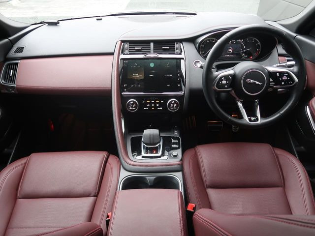 EペイスRダイナミック SE 2.0L P250 4WD