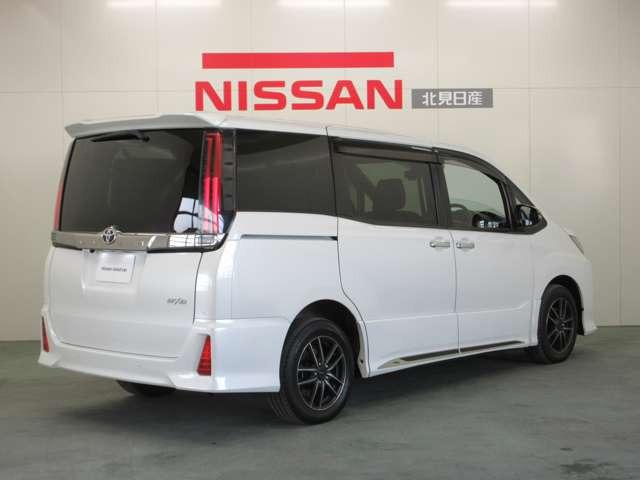 ノア2.0 Si W×B III 4WD