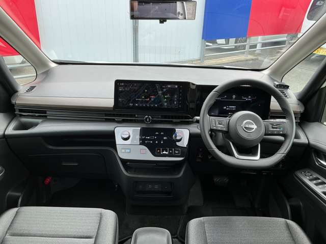 セレナ1.4 e-POWER ハイウェイスターV