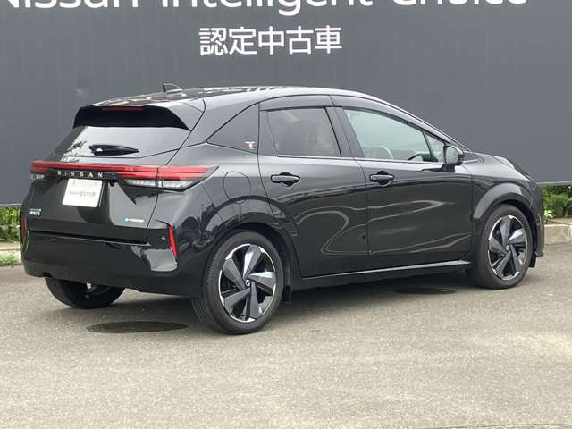 ノートオーラ1.2 G レザーエディション