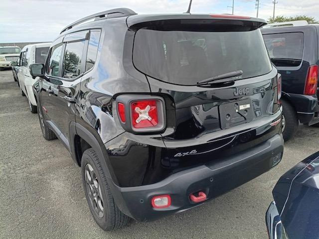 レネゲードトレイルホーク 4WD