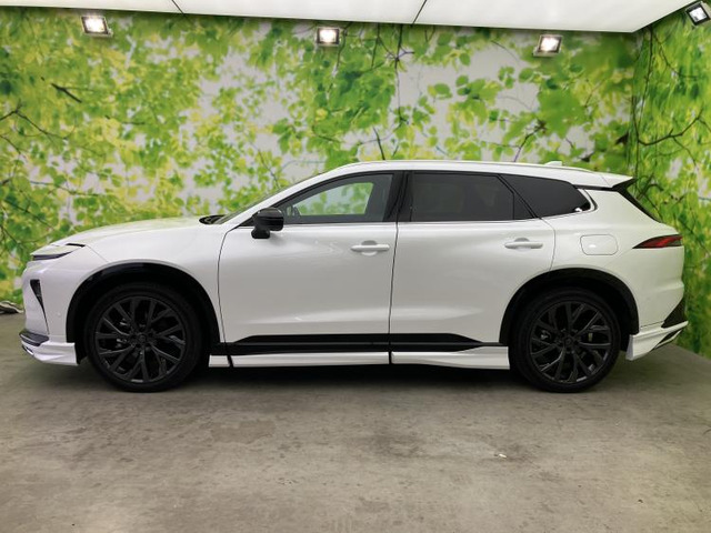 クラウンエステート2.5 Z E-Four 4WD