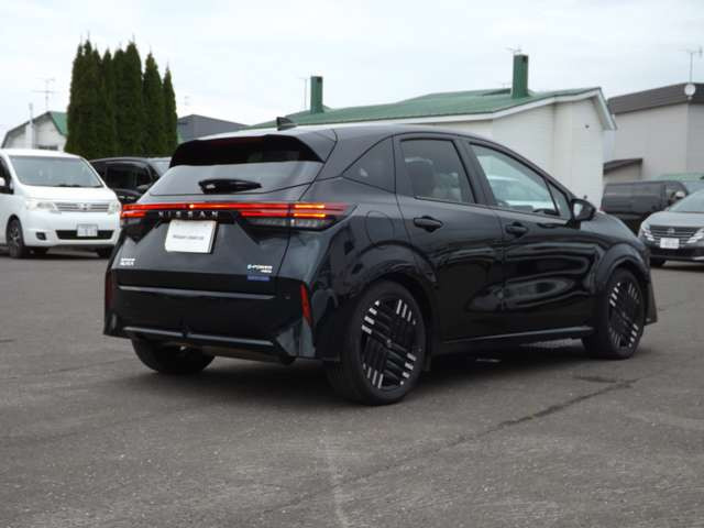 ノートオーラ1.2 G FOUR 4WD