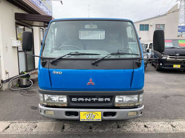 キャンター5.2 ダンプ 全低床 DX ディーゼル 4WD
