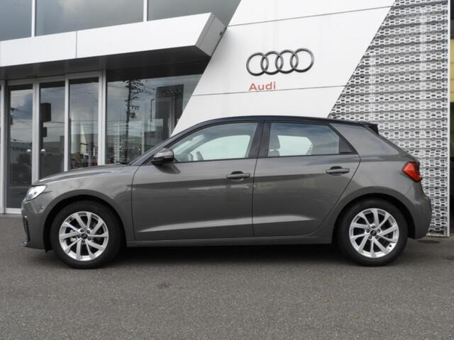 A1スポーツバック25 TFSI アドバンスド