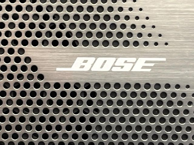 【BOSEサウンドシステム】高度なチューニング能力が搭載されており、高音質な音楽をお楽しみいただけます♪