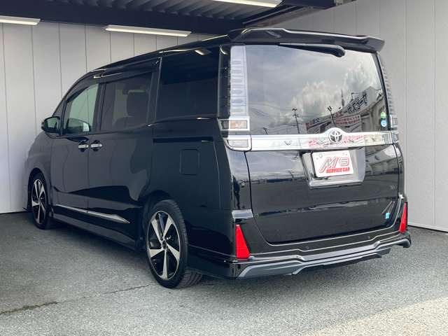 �l�C��4WD�A�y�����ԁA�R���p�N�g�J�[�ASUV�A�Z�_���A�~�j�o���A�A���Ԃ܂ŕ��L����葵���Ă���܂��B