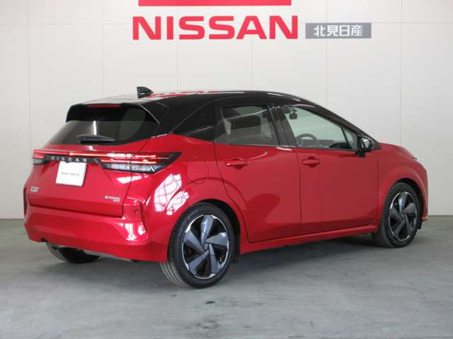 ノートオーラ1.2 G FOUR レザーエディション 4WD