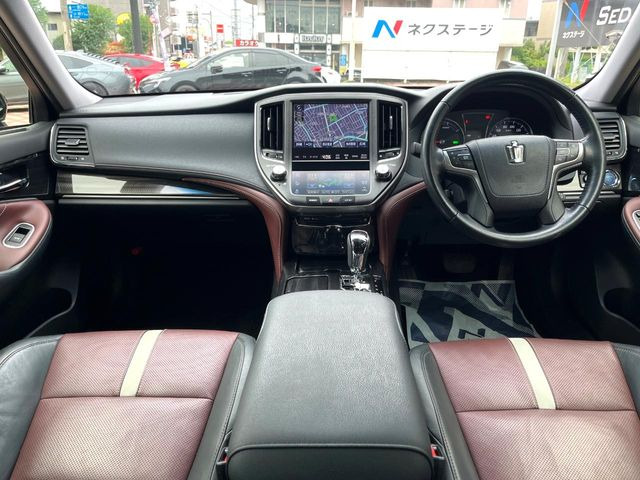 クラウンアスリートハイブリッド 2.5 S ブラックスタイル