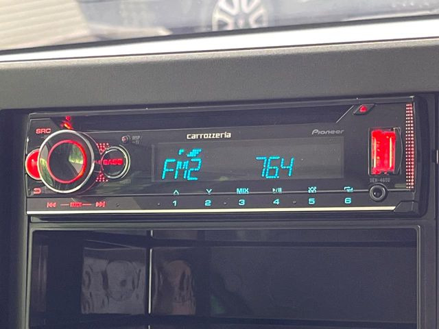 お好きな音楽を車内でお楽しみいただけます♪スピーカー交換・ウーハー追加などの音質向上や、最新ナビ・後席モニター等の取り付けも是非ご相談ください!