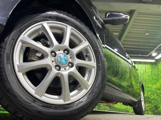 �y15�C���`�A���~�z�C�[���z�O�ςɃ}�b�`�����A���~�z�C�[���𑕒����Ă���܂��B�e��A���~�z�C�[����A�X�^�b�h���X�^�C�����戵�����Ă���܂��B���񂲑��k����������