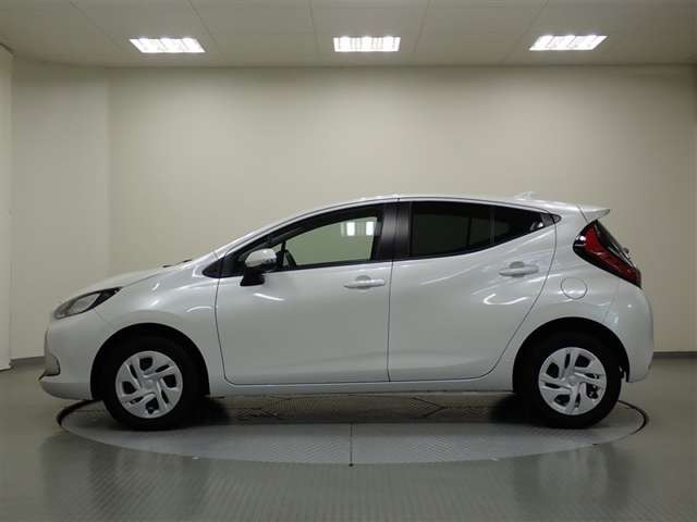 アクア1.5 G E-Four 4WD