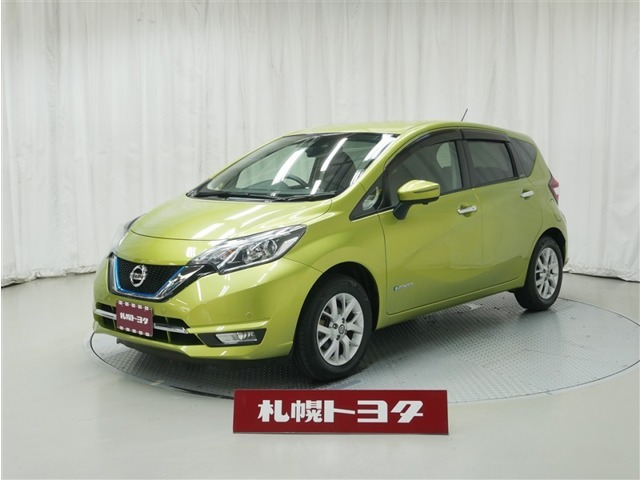 ノート1.2 e-POWER メダリスト FOUR 4WD