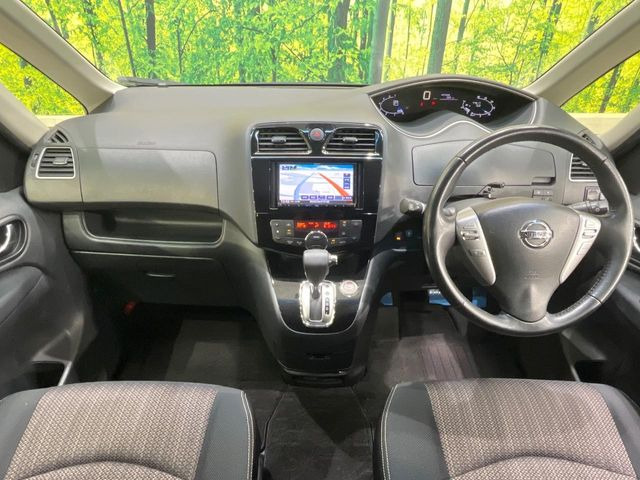 セレナ2.0 ハイウェイスター Vセレクション+Safety II S-HYBRID