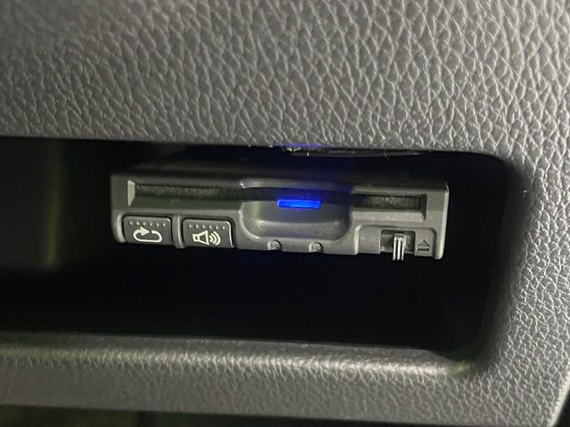 【ETC】高速道路の料金所をストレスなく通過!話題のスポットやサービスエリアに多い「スマートIC」利用時は必須のアイテムです。当店でセットアップを実施、ご納車当日からすぐにご利用いただけます!