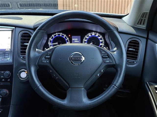 スカイラインクロスオーバー3.7 370GT FOUR タイプP 4WD
