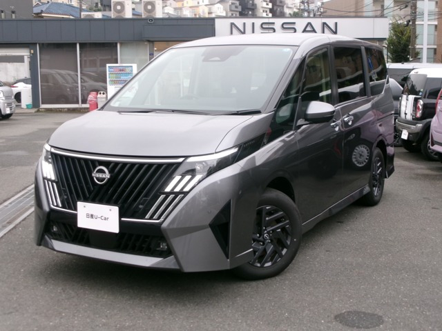 セレナ1.4 e-POWER ハイウェイスターV
