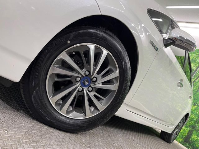 �y15�C���`�A���~�z�C�[���z�O�ςɃ}�b�`�����A���~�z�C�[���𑕒����Ă���܂��B�e��A���~�z�C�[����A�X�^�b�h���X�^�C�����戵�����Ă���܂��B���񂲑��k����������