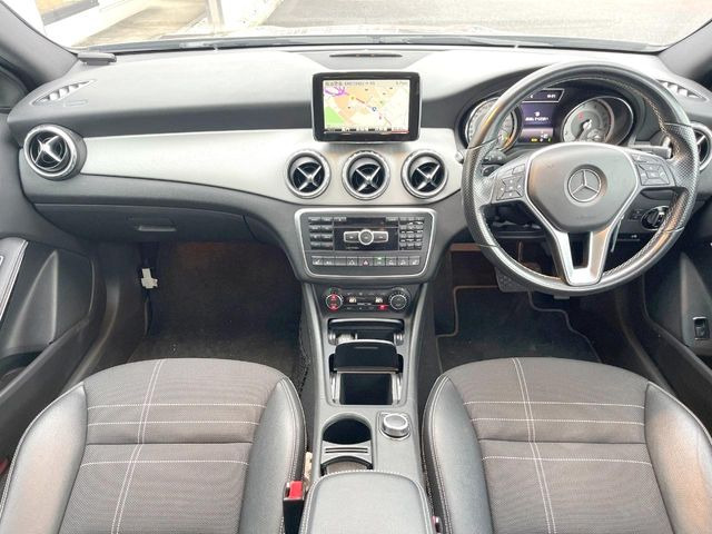 GLAクラスGLA250 4マチック 4WD