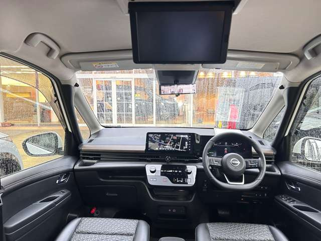 セレナ1.4 e-POWER ハイウェイスターV