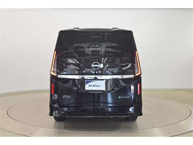 セレナ1.4 e-POWER ハイウェイスターV