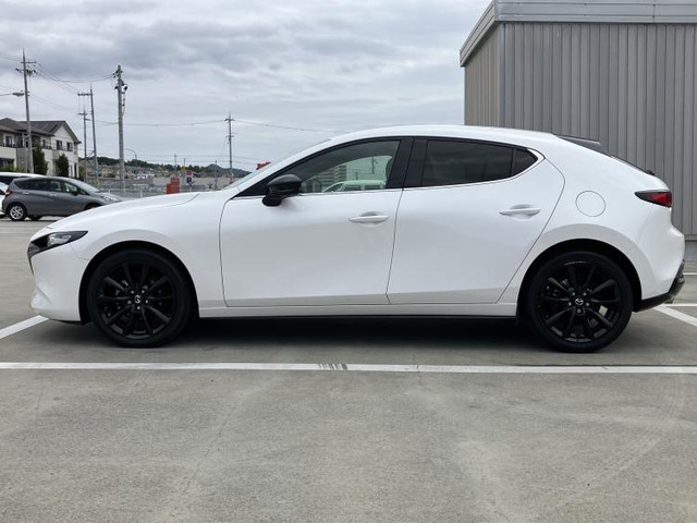 MAZDA3ファストバック1.5 15S ブラックトーンエディション