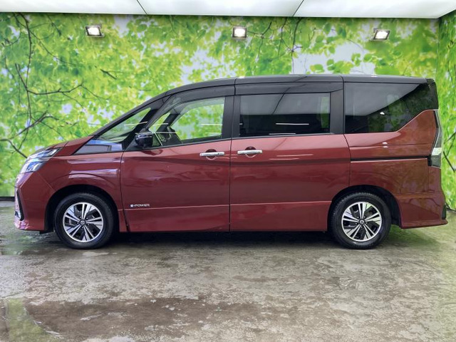 セレナ1.2 e-POWER ハイウェイスターV