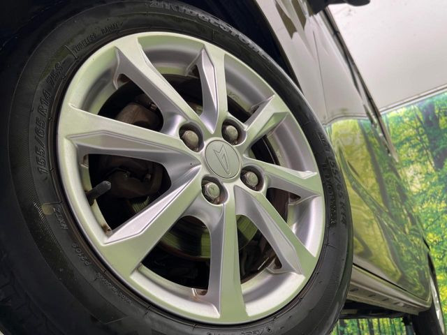 �y����14�C���`�A���~�z�C�[���z�O�ςɃ}�b�`���������A���~�z�C�[���𑕒����Ă���܂��B�e��ЊO�A���~�z�C�[����A�X�^�b�h���X�^�C�����戵�����Ă���܂��B���񂲑��k����������