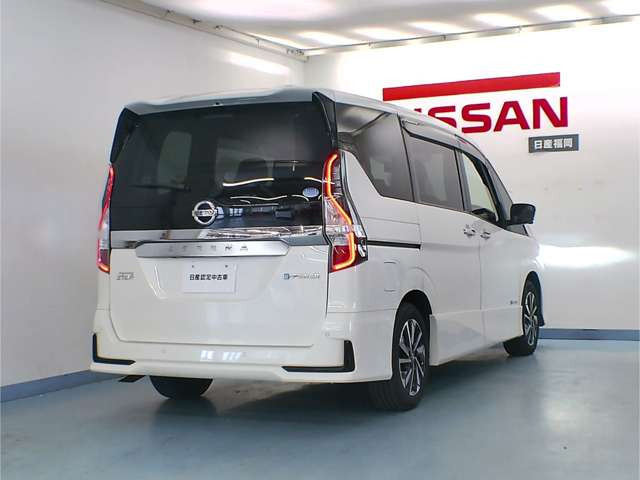 セレナ1.2 e-POWER ハイウェイスターV