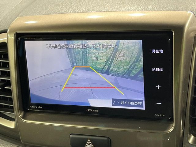 【バックカメラ】駐車時に後方がリアルタイム映像で確認できます。大型商業施設や立体駐車場での駐車時や、夜間のバック時に大活躍!運転スキルに関わらず、今や必須となった装備のひとつです!