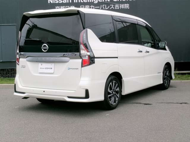 セレナ1.2 e-POWER ハイウェイスターV