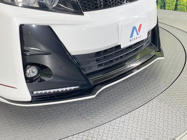 ヴォクシー2.0 ZS GR スポーツ