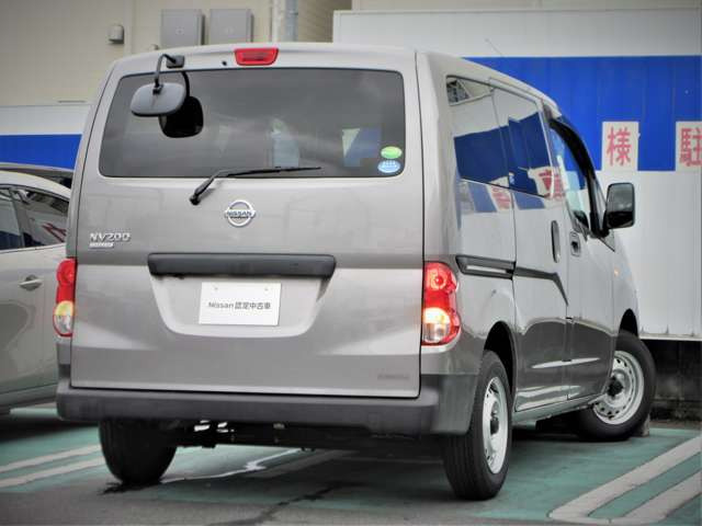 NV200バネットバン1.6 DX