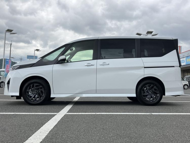 セレナ1.4 e-POWER ハイウェイスターV