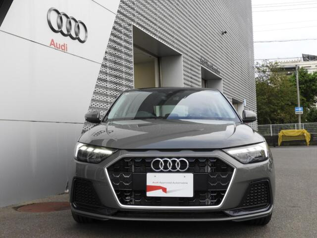 A1スポーツバック25 TFSI アドバンスド