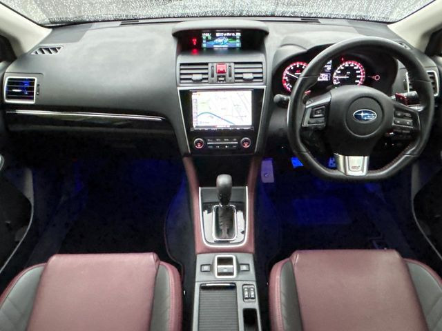 レヴォーグ1.6 STI スポーツ アイサイト 4WD